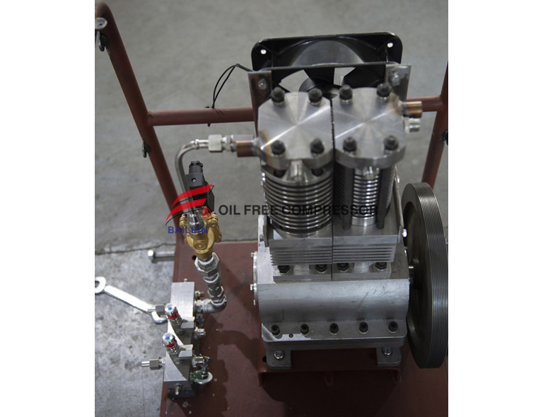 1m3 Microboost Oxygen Compressor Usage personnel